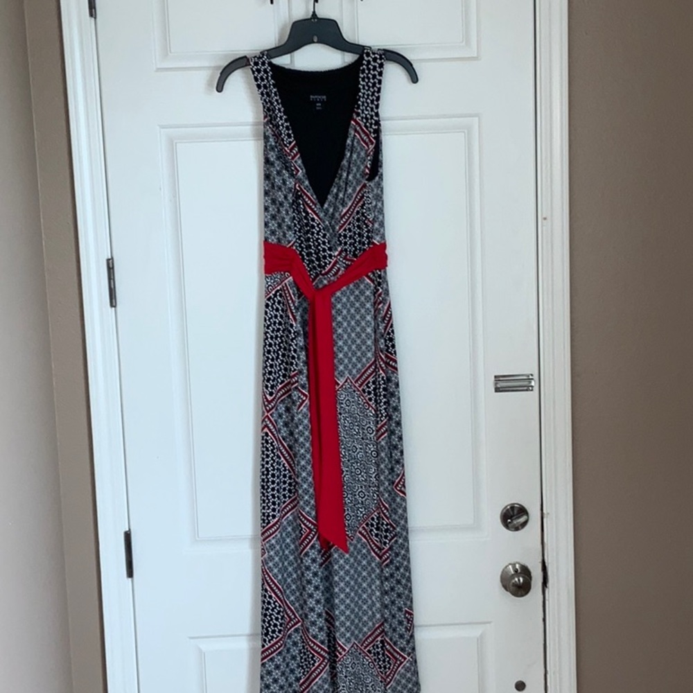 Black white and red maxi dress size 14